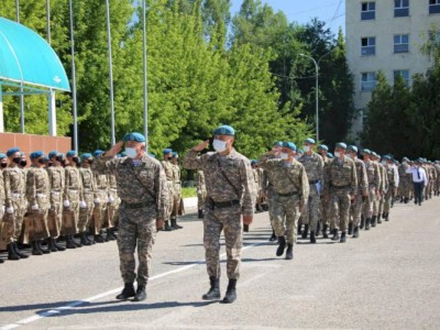 
                    В воинских частях РК прошла церемония проводов воинов-десантников
                