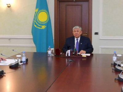 
                    Крымбек Кушербаев провел заседание комиссии по вопросам госсимволов
                