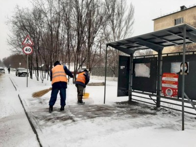 
                    В Алматы полным ходом идут работы по уборке снега
                