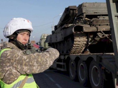 
                    Внезапная проверка войск Казахстана проводится по поручению Президента страны
                