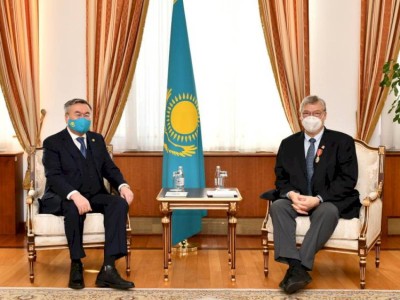 
                    Указом Президента Казахстана орденом «Достық» награжден Филиппо Ломбарди
                