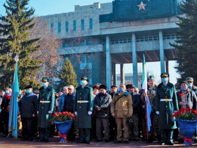 
                    День вывода войск из Афганистана отметили в Алматы
                
