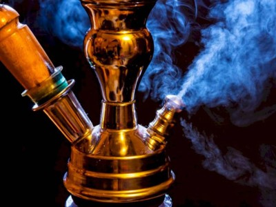 
                    В заведениях Алматы не торопятся убирать кальяны
                