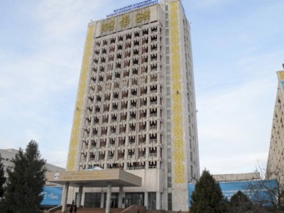 
                    Назначены ректоры КазНУ и ЕНУ
                