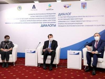 
                    Алик Шпекбаев встретился с общественностью Алматы
                