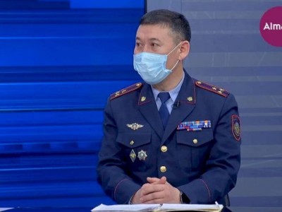 
                    Жандос Мураталиев ответил на вопросы алматинцев
                
