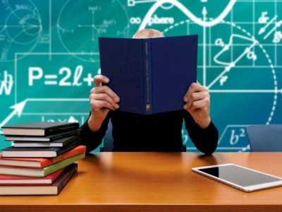 
                    Стали известны имена победителей конкурса «Лучший учитель вуза – 2020»
                