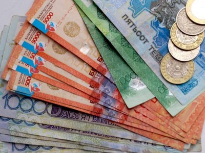 
                    На 50% подняли зарплату соцработникам в Казахстане
                