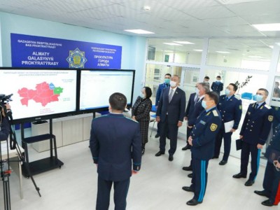 
                    Прокуроры Алматы провели встречу с депутатами Сената
                