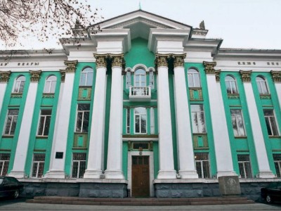 
                    Аким Алматы ознакомился с ходом реконструкции здания Союза писателей
                