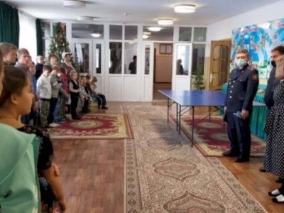 
                    Полицейские посетили детский дом в Алматинской области
                