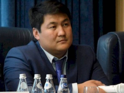 
                    Награды нашли героев
                