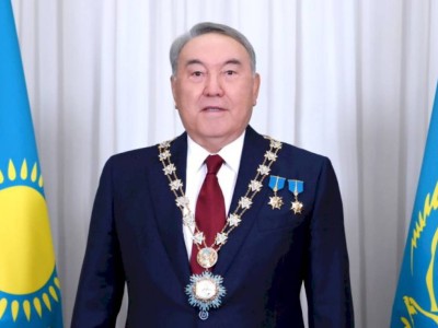 
                    Елбасы: Над просторами Великой степи гордо взвился золотой орел
                