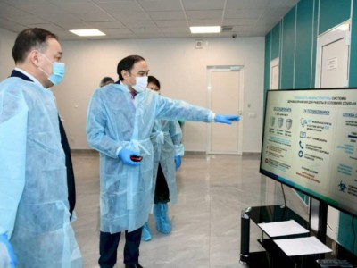 
                    Ералы Тугжанов ознакомился с работой модульной инфекционной больницы в Алматы
                