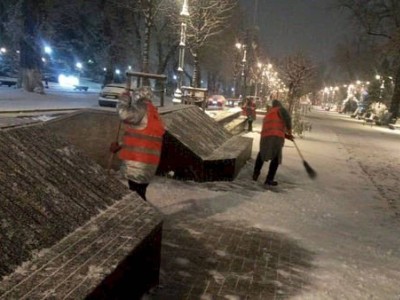 
                    В Алматы организовано дежурство по уборке снега
                