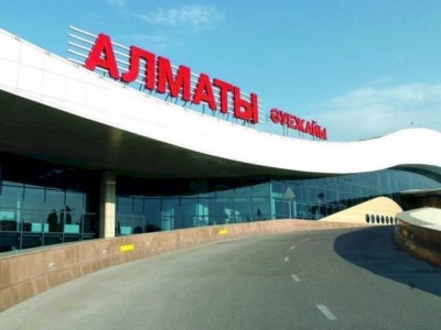 
                    Иностранца депортировали из Алматы из-за просроченной ПЦР-справки
                