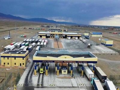 
                    На границе Казахстана заработали четыре новых таможенных поста
                