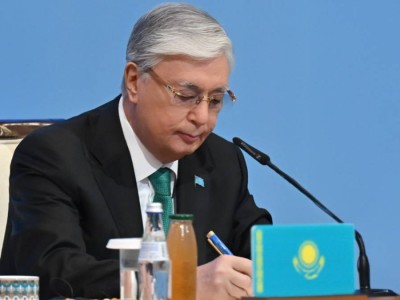 
                    Токаев сменил командующего Военно-воздушными силами Казахстана
                