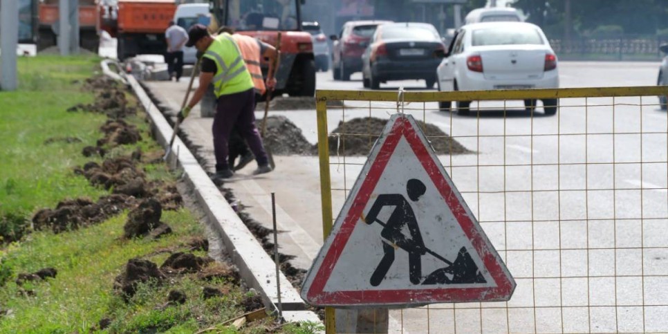 
                    Строительство BRT: только поврежденные бордюры заменят в Алматы 
                