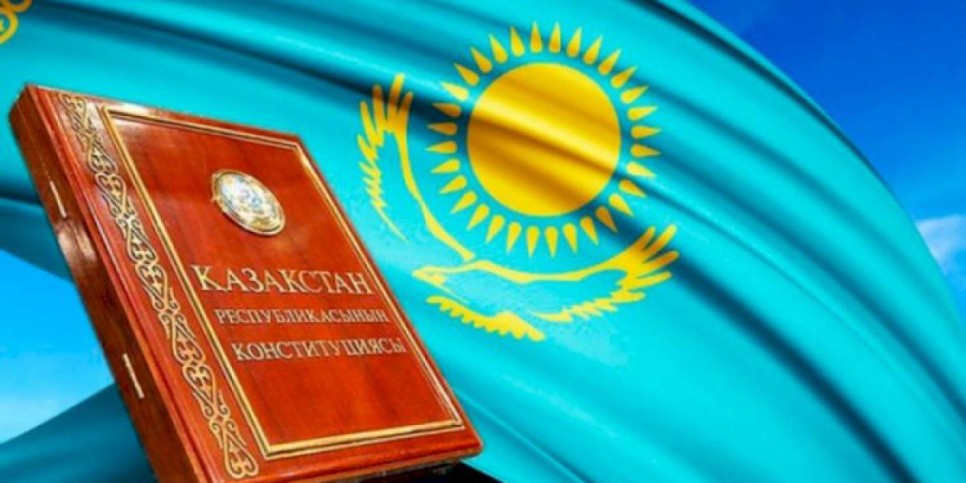 
                    Референдум по поправкам в Конституцию начался в Казахстане
                