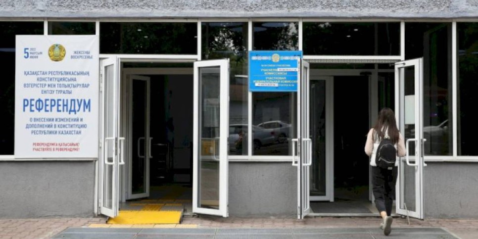 
                    Свыше 640 открепительных удостоверений выдано в Алматы
                