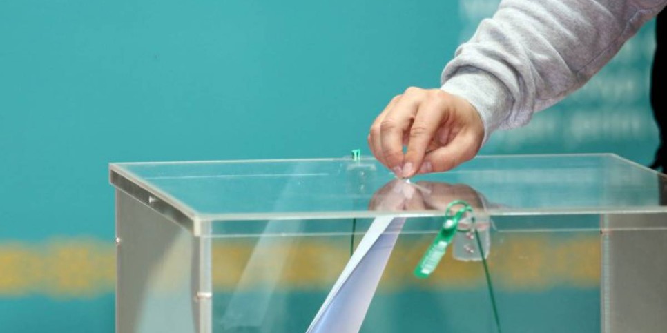 
                    Конституционные поправки нацелены на демократизацию политической системы нашей страны – эксперты
                