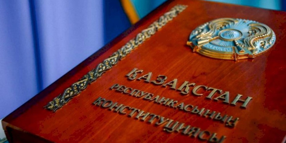 
                    Отвечая запросам: референдум знаменует поворотный момент в истории Казахстана
                