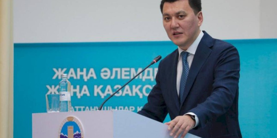 
                    Ерлан Карин: Референдум дает возможность казахстанцам проявить гражданскую позицию
                