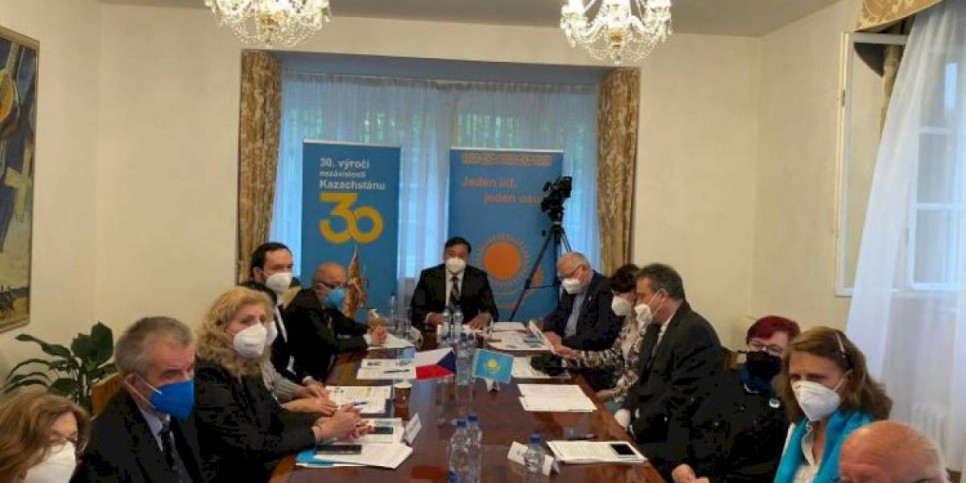 
                    О многонациональной политике Казахстана говорили в Праге
                