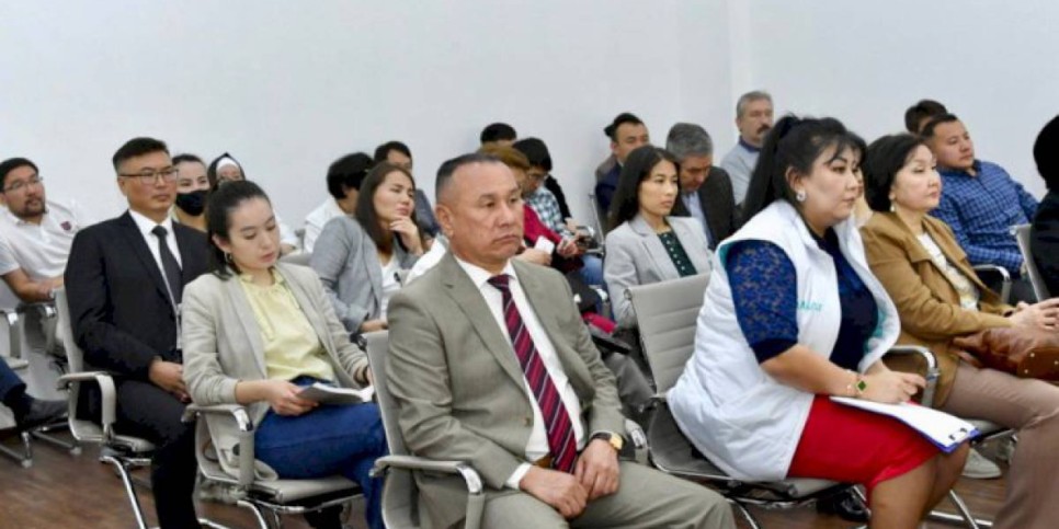 
                    Преподаватели КазНУ имени аль-Фараби поддержали проведение референдума
                