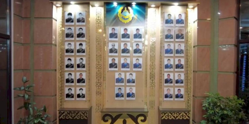 
                    Видеоролик в память о полицейских до конца исполнявших свой долг подготовил ДП Алматы
                