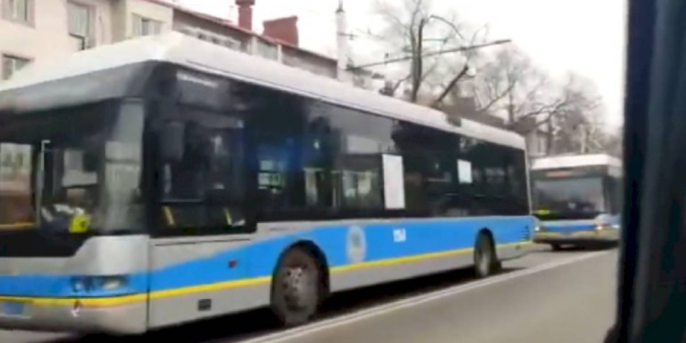 
                    В Алматы встали троллейбусы из-за отключения электричества
                