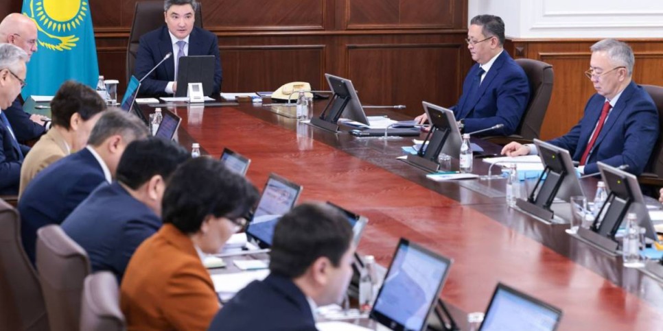 
                    Бектенов поручил проработать запуск льготных программ ипотечного и арендного жилья для рабочих
                