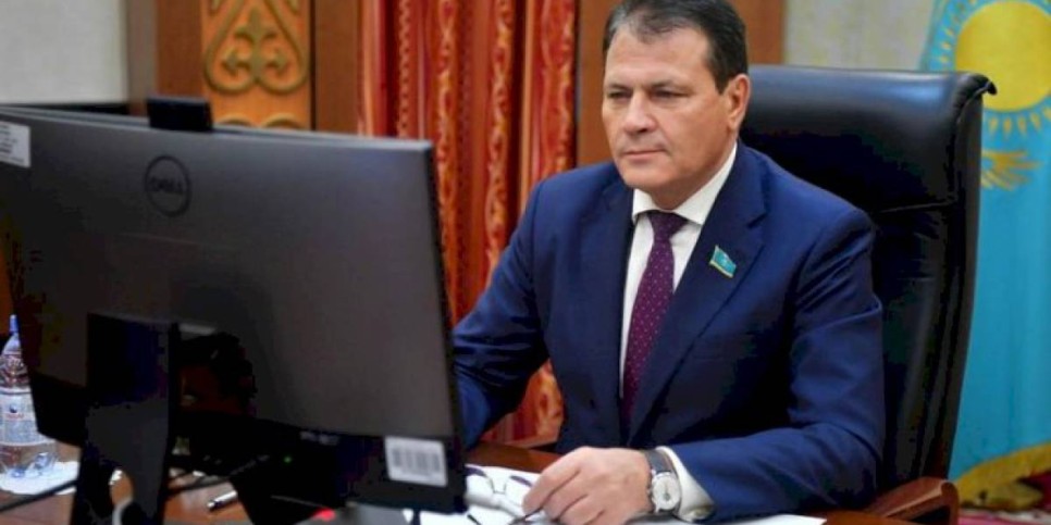 
                    Прекращены полномочия депутата Сената Андрея Лукина
                