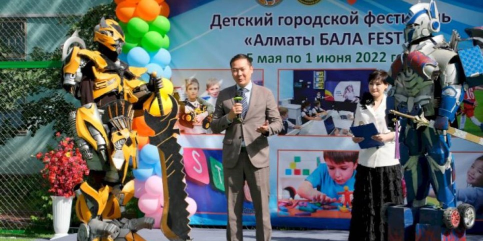 
                    Алматинские школьники выявили лучших в турнире по робототехнике
                