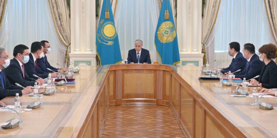
                    Для реализации Послания необходимо изменить Конституцию - Президент РК
                