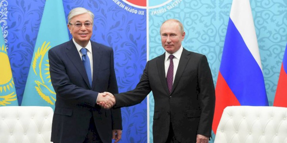 
                    Касым-Жомарт Токаев и Владимир Путин проводят переговоры на высшем уровне
                