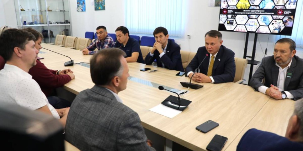 
                    В Институте ядерной физики обсудили перспективы развития атомной энергетики в стране
                