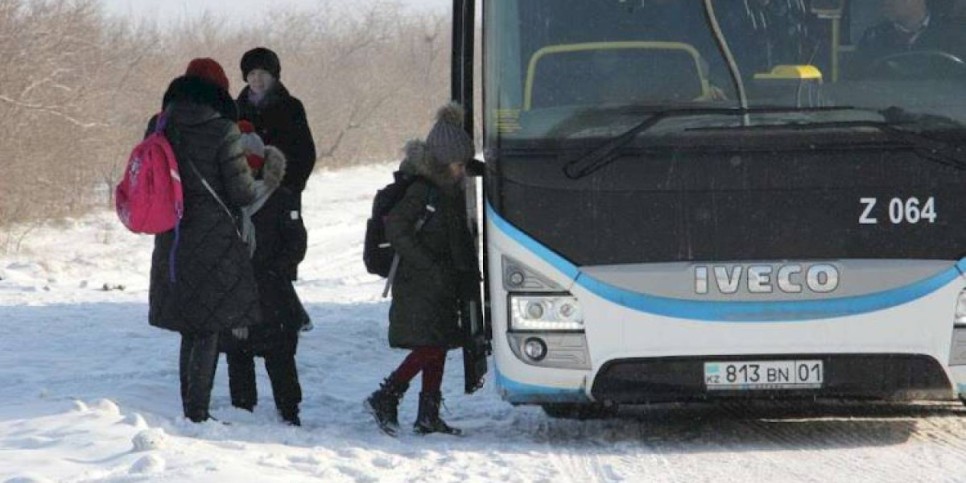 
                    В Астане из-за непогоды несколько пригородных автобусов не вышли на маршруты
                