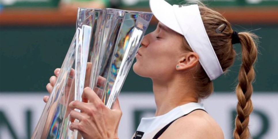 
                    Елена Рыбакина обратилась к казахстанцам после победы на турнире WTA-1000
                