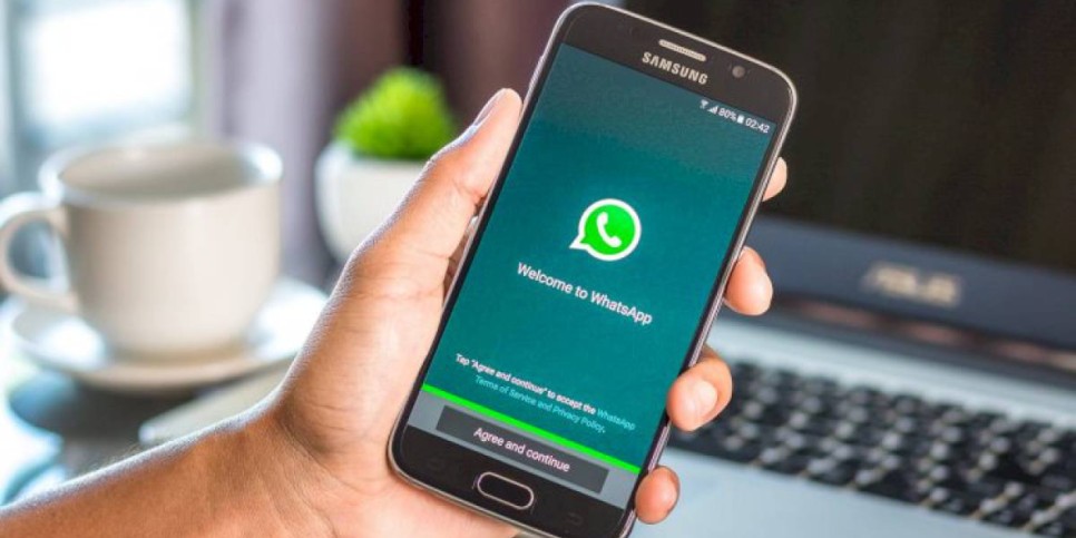 
                    Пользователи WhatsApp сообщили о сбоях в работе мессенджера
                