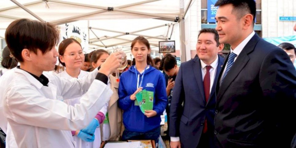
                    В КазНПУ им. Абая прошла ярмарка студенческих клубов
                