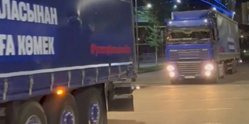 
                    В Костанайскую область из Алматы уже отправили две фуры с гуманитарной помощью
                