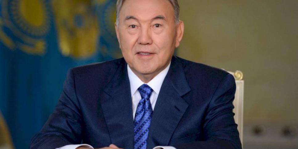
                    Назарбаев постановил провести внеочередной съезд Nur Otan
                