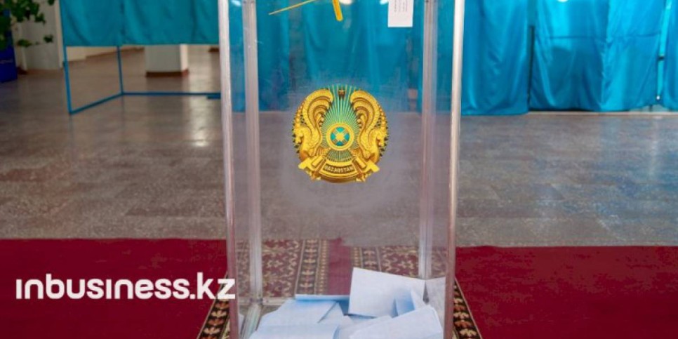 
                    В Казахстане проходят выборы депутатов сената
                