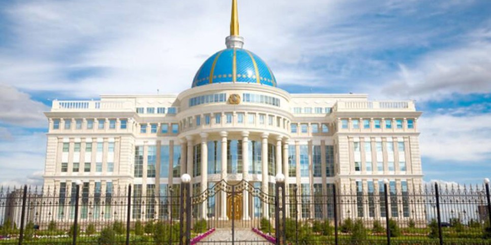 
                    Токаев поздравил Лукашенко с победой на президентских выборах
                
