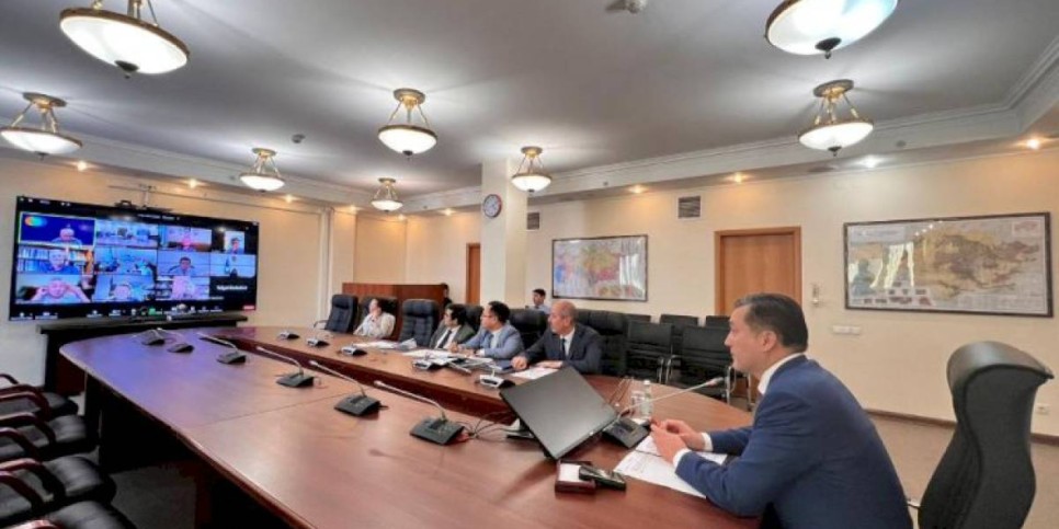 
                    После выговора Президента в Минэкологии начали думать, как решить проблему с сайгаками
                