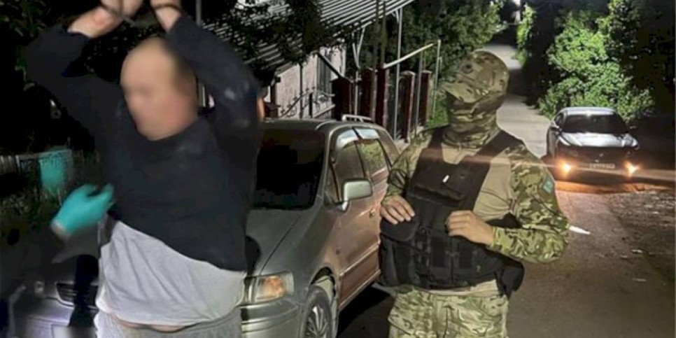 
                    КНБ РК ликвидирован крупный наркосиндикат и нарколаборатория
                