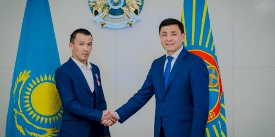 
                    Парню, спасшему девочку, пообещали погасить кредиты и устроить на работу
                
