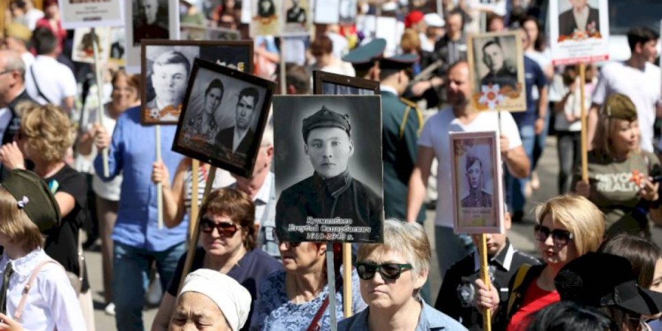 
                    В парке имени 28 гвардейцев-панфиловцев тысячи алматинцев почтили память победителей
                